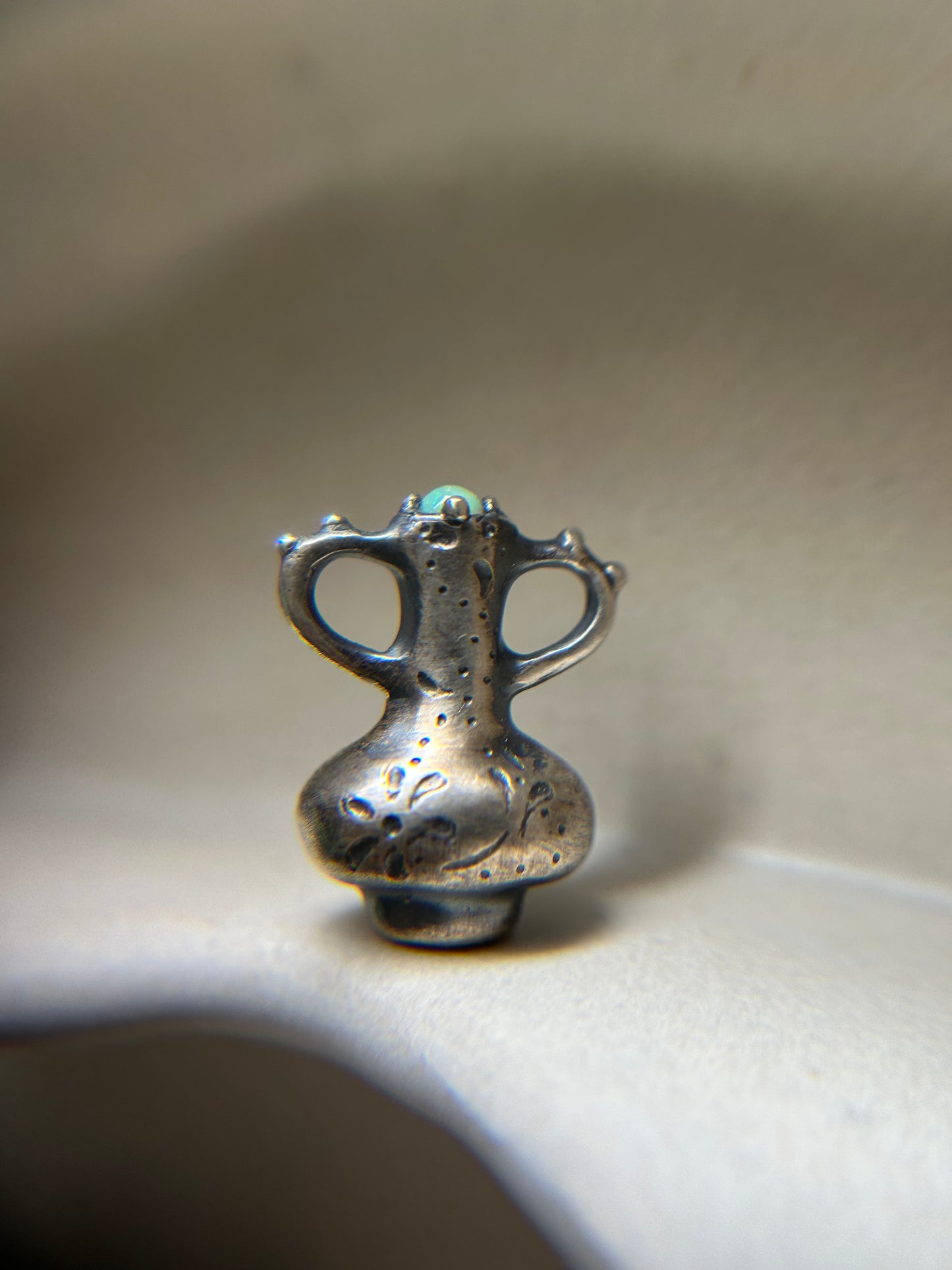 antiqued opal urn