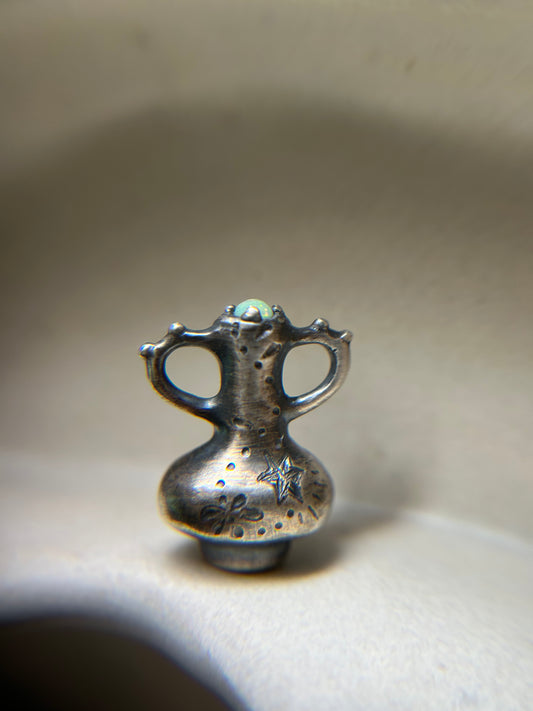 antiqued opal urn